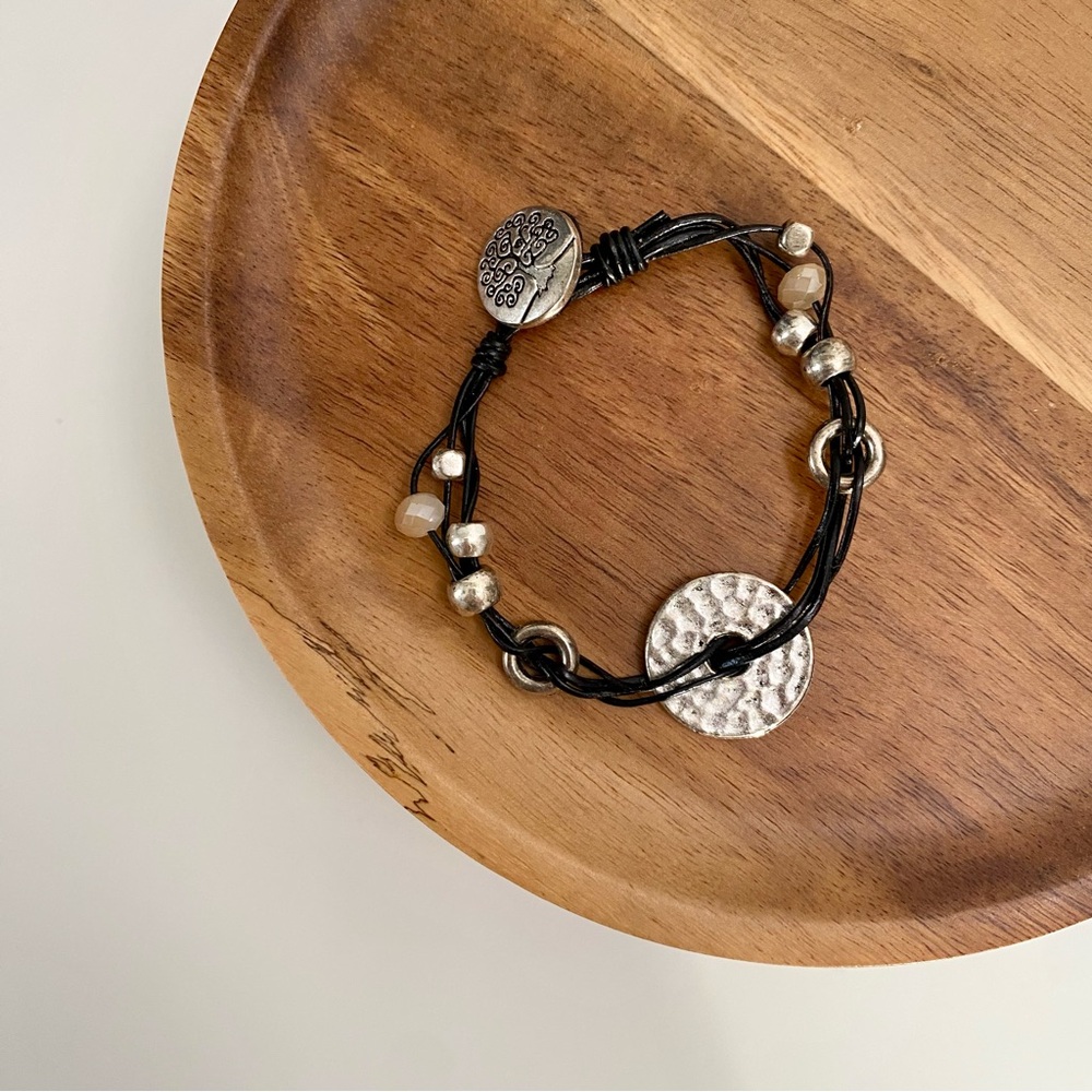 4/$15 Silver Hope Tree Knot Hammered Round Circles Leather Bracelet